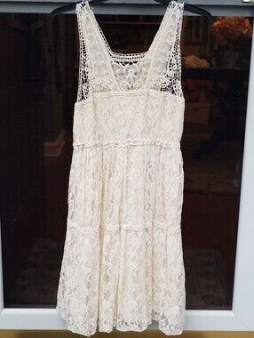 Cute Lacy Flowy Dress